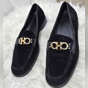 Salvatore Ferragamo Black Suede Gancini Loafers Women's Size 7.5 B✌️🌴